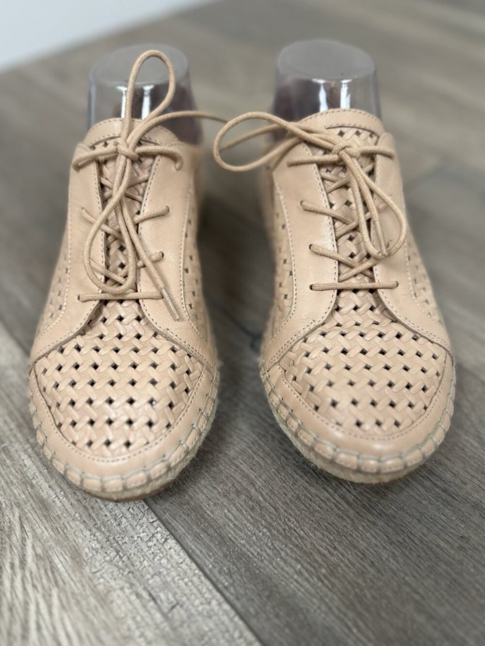 Vince Camuto Women’s 7 M Beige Leather Woven Lace Up Espadrille Shoes Galstita
